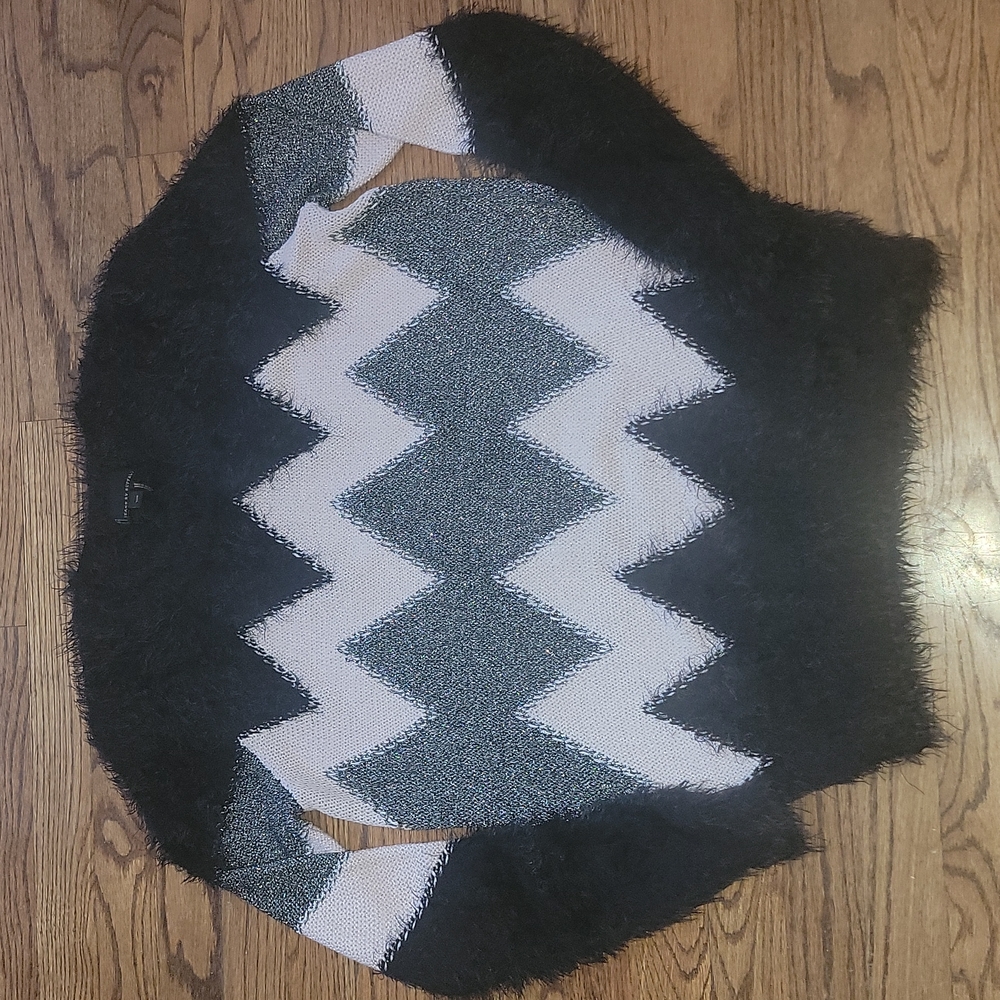 FUZZY ZigZag Sweater